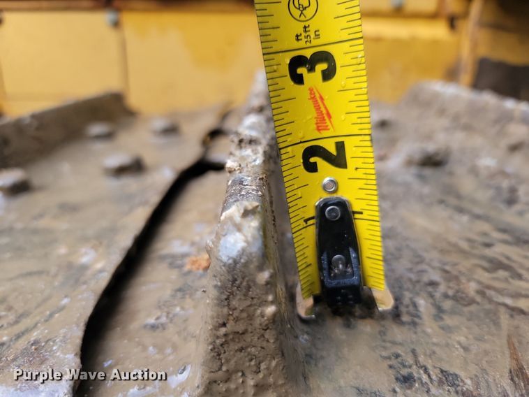 image for item JE9516 1984 Caterpillar D6D dozer