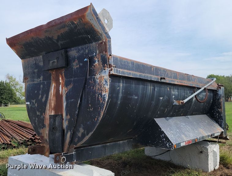 image for item JE9518 Dump bed