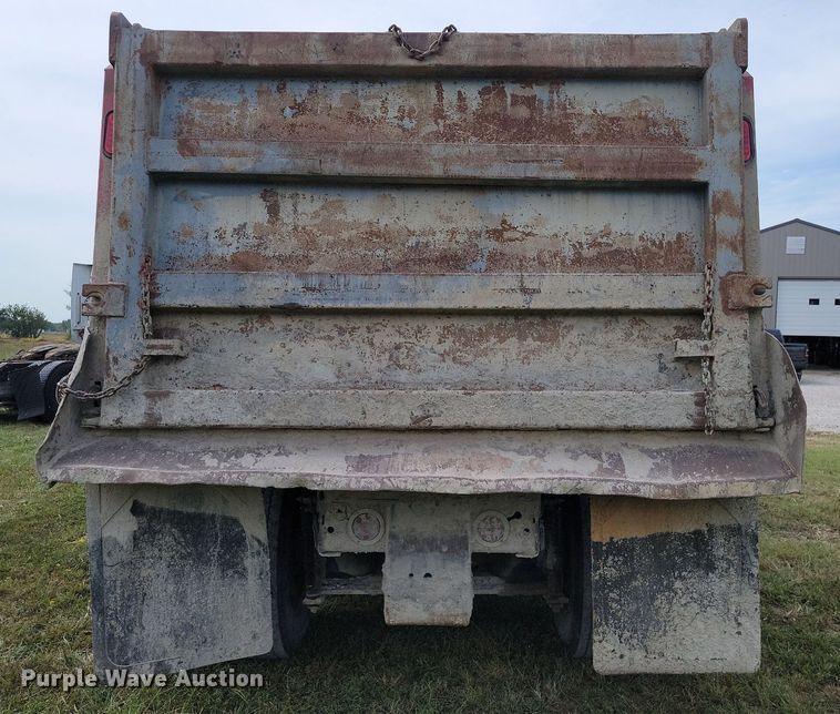 image for item JE9520 2000 Western star 4900 dump truck