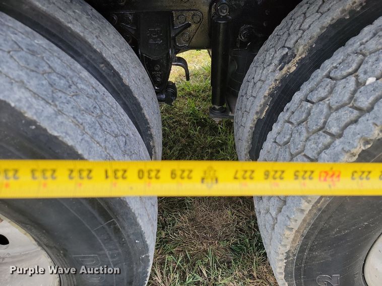 image for item JE9520 2000 Western star 4900 dump truck