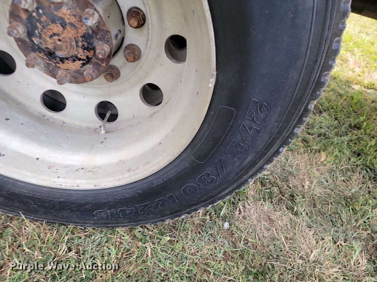 image for item JE9520 2000 Western star 4900 dump truck