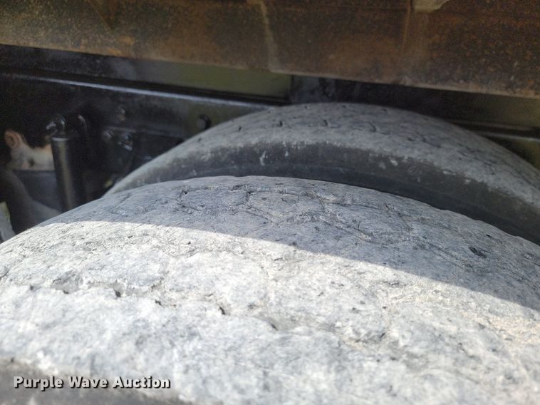 image for item JE9520 2000 Western star 4900 dump truck