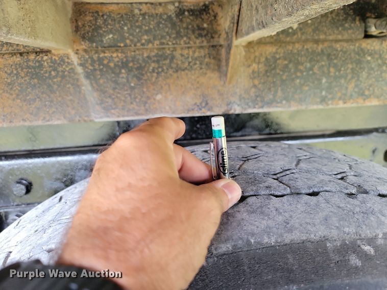 image for item JE9520 2000 Western star 4900 dump truck