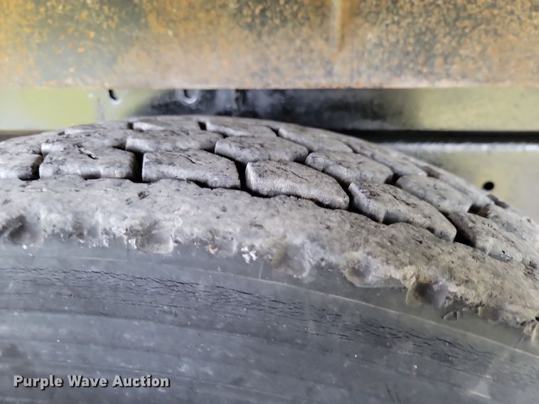 image for item JE9520 2000 Western star 4900 dump truck