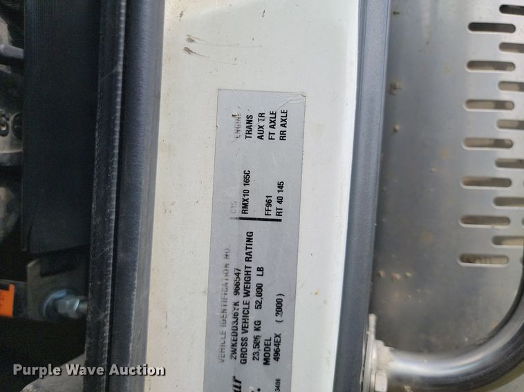 image for item JE9520 2000 Western star 4900 dump truck