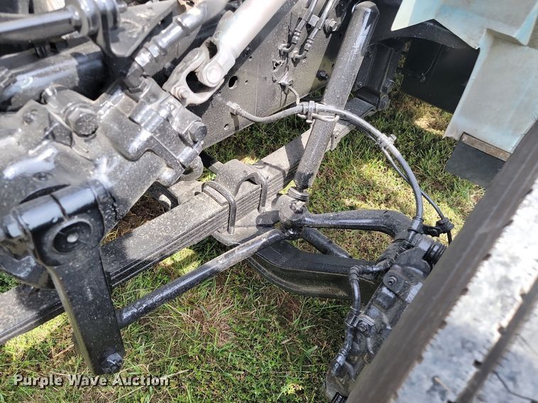 image for item JE9521 2001 International 4700  flatbed truck