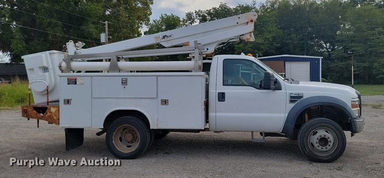 image for item JE9523 2009 Ford F450 Super Duty XL  bucket truck