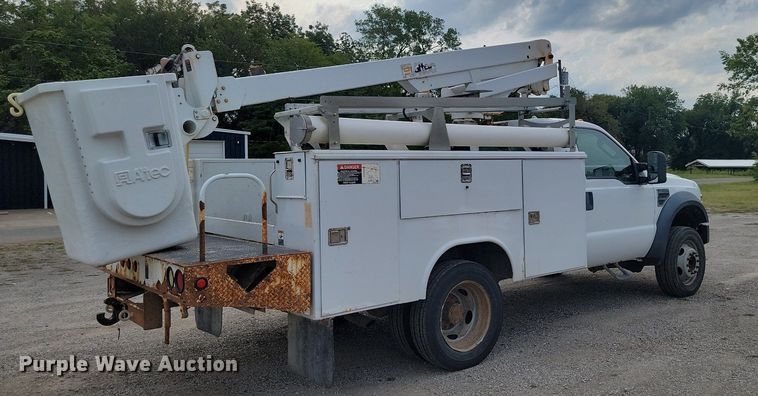 image for item JE9523 2009 Ford F450 Super Duty XL  bucket truck