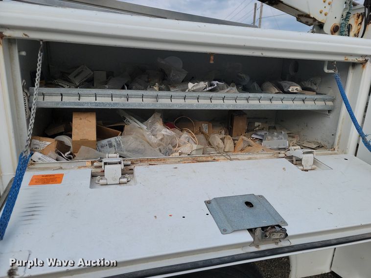 image for item JE9523 2009 Ford F450 Super Duty XL  bucket truck