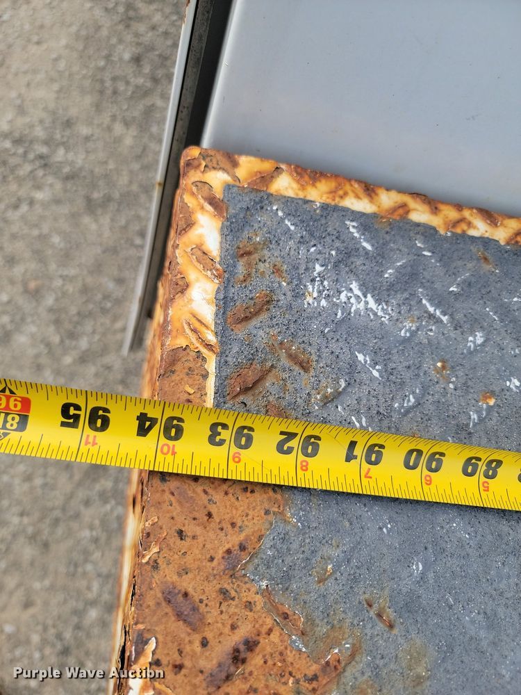 image for item JE9523 2009 Ford F450 Super Duty XL  bucket truck