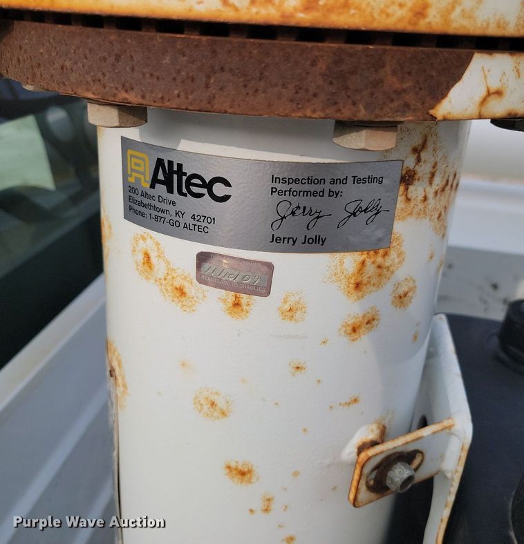 image for item JE9523 2009 Ford F450 Super Duty XL  bucket truck