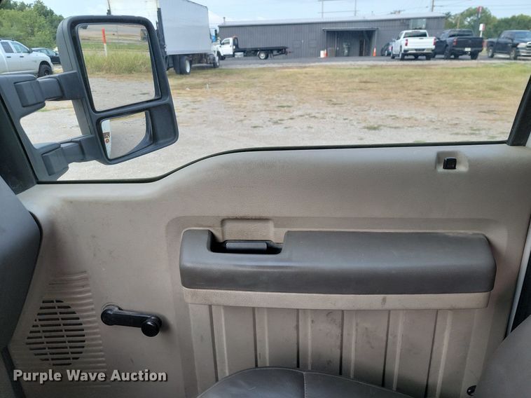 image for item JE9523 2009 Ford F450 Super Duty XL  bucket truck