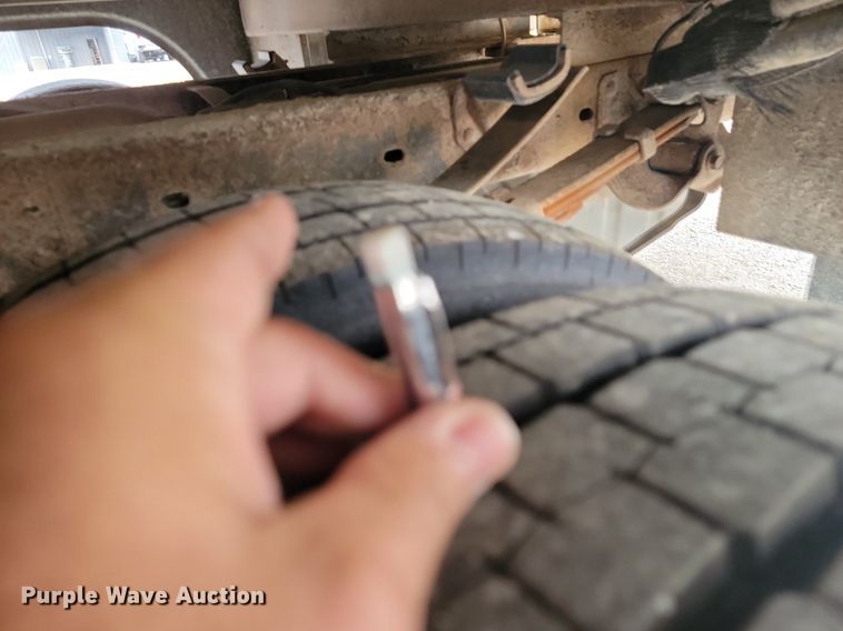 image for item JE9523 2009 Ford F450 Super Duty XL  bucket truck