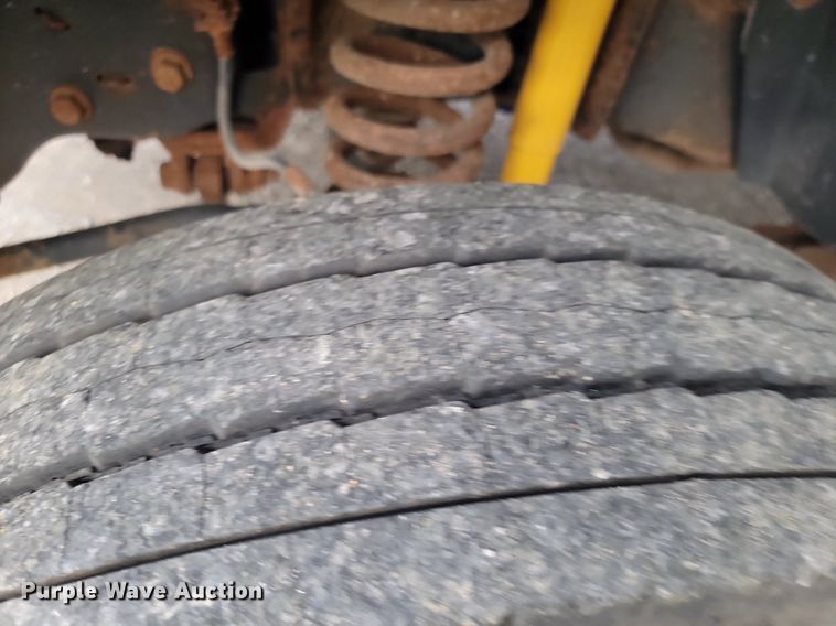 image for item JE9523 2009 Ford F450 Super Duty XL  bucket truck