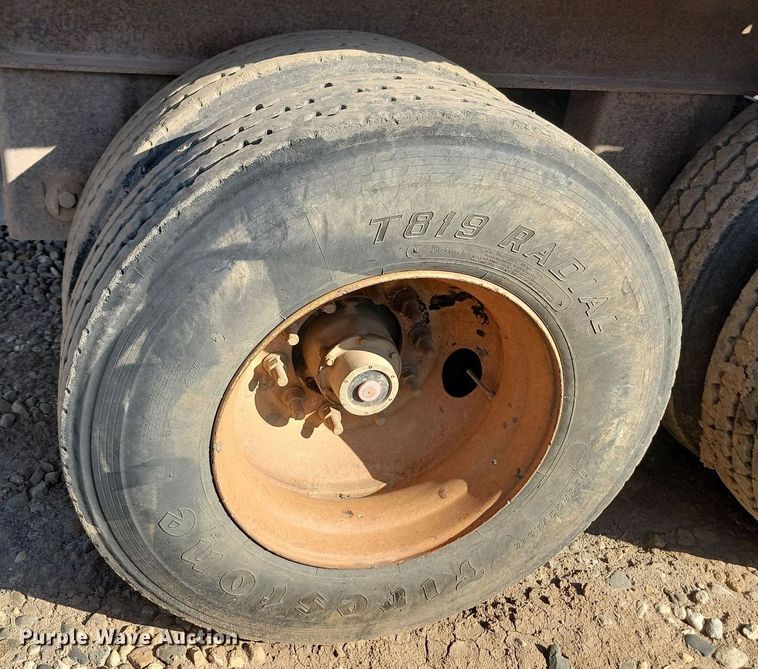 image for item JW9590 Side Dump IND. DS42CEM1R2R11  side dump trailer