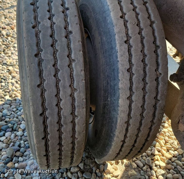 image for item JW9590 Side Dump IND. DS42CEM1R2R11  side dump trailer