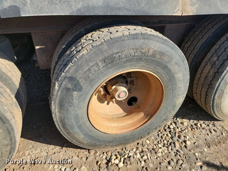 image for item JW9590 Side Dump IND. DS42CEM1R2R11  side dump trailer