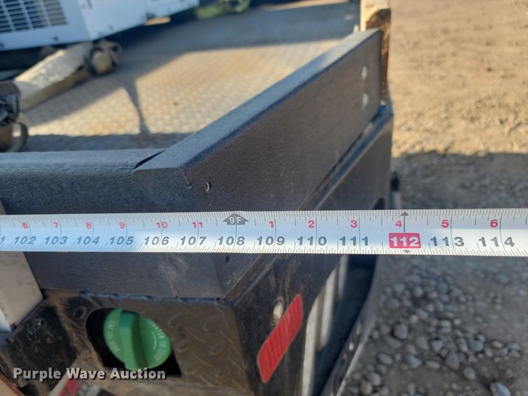 image for item JW9591 2006 Ford F350 Super Duty XLT  SuperCab flatbed pickup truck