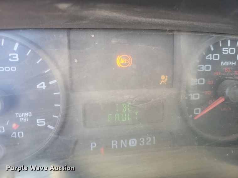 image for item JW9591 2006 Ford F350 Super Duty XLT  SuperCab flatbed pickup truck