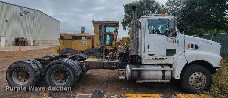 image for item JW9612 2005 Sterling LT9500  semi truck