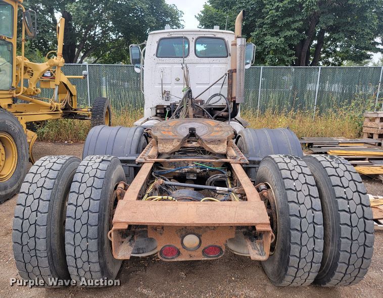 image for item JW9612 2005 Sterling LT9500  semi truck