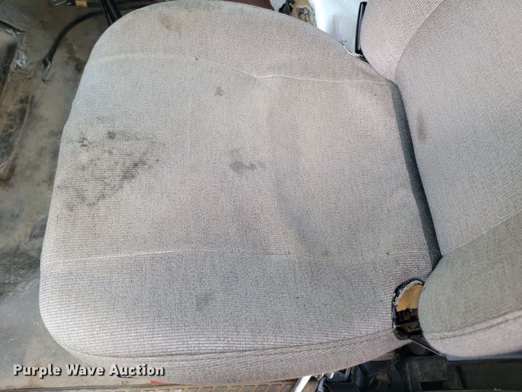 image for item JW9612 2005 Sterling LT9500  semi truck