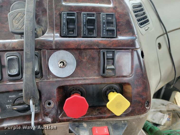 image for item JW9612 2005 Sterling LT9500  semi truck