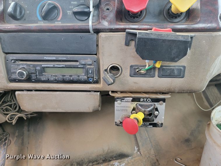 image for item JW9612 2005 Sterling LT9500  semi truck