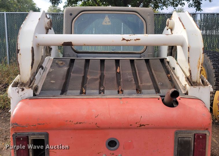 image for item JW9613 2011 Bobcat S185  skid steer loader