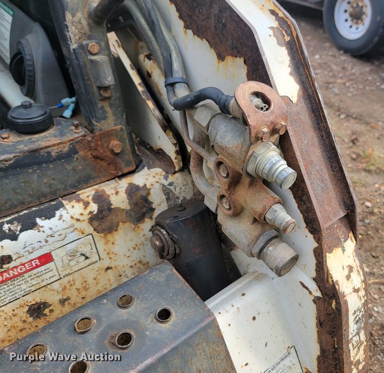 image for item JW9613 2011 Bobcat S185  skid steer loader