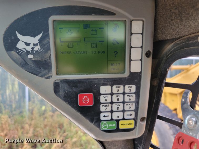 image for item JW9613 2011 Bobcat S185  skid steer loader