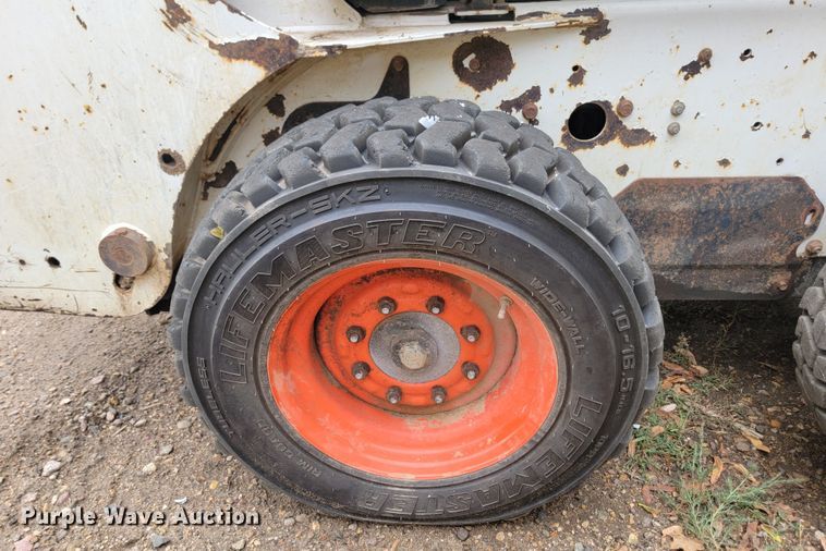 image for item JW9613 2011 Bobcat S185  skid steer loader