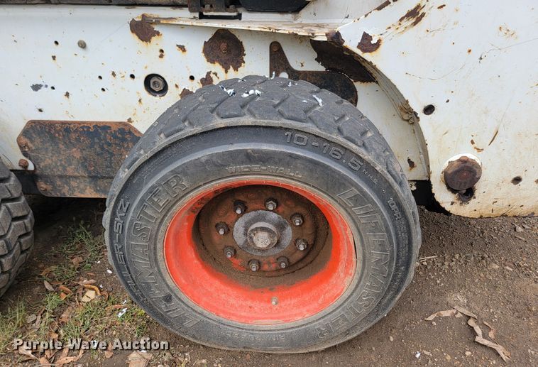 image for item JW9613 2011 Bobcat S185  skid steer loader