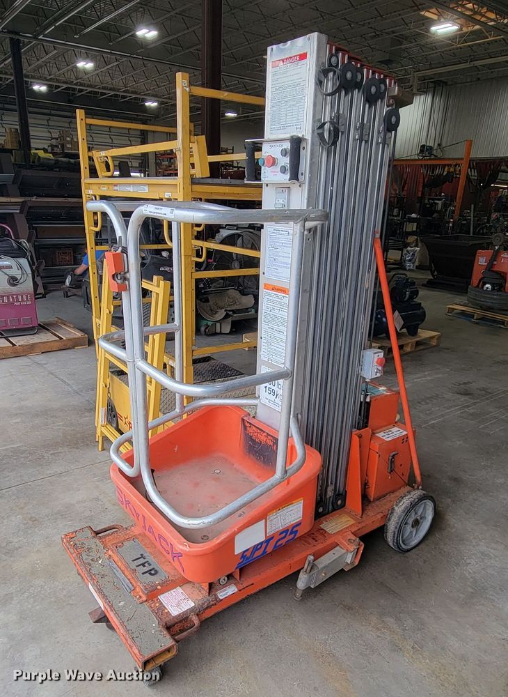 image for item JW9620 (2) vertical lifts