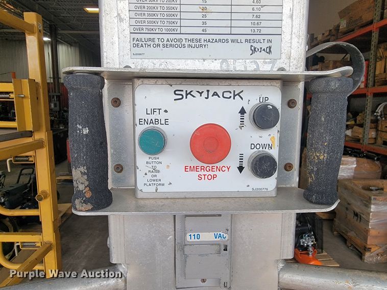 image for item JW9620 (2) vertical lifts