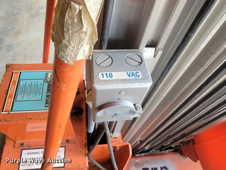 image for item JW9620 (2) vertical lifts