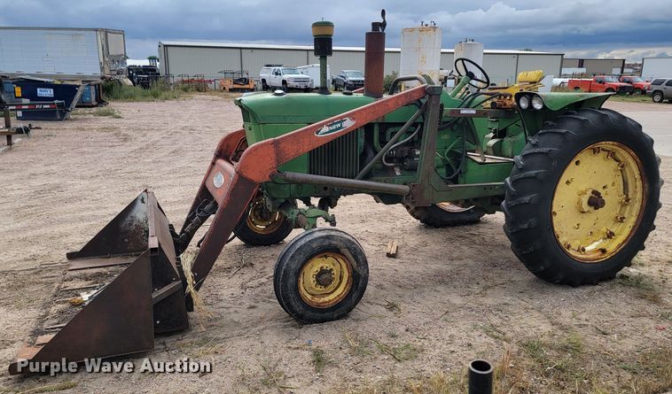 image for item JW9622 1963 John Deere 3010  tractor