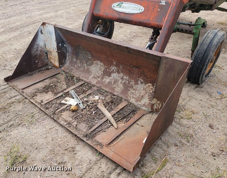 image for item JW9622 1963 John Deere 3010  tractor