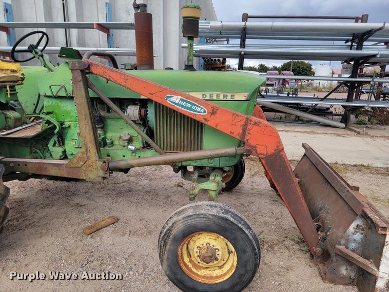 image for item JW9622 1963 John Deere 3010  tractor