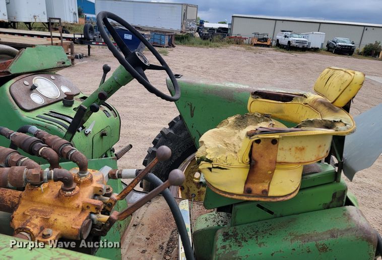 image for item JW9622 1963 John Deere 3010  tractor