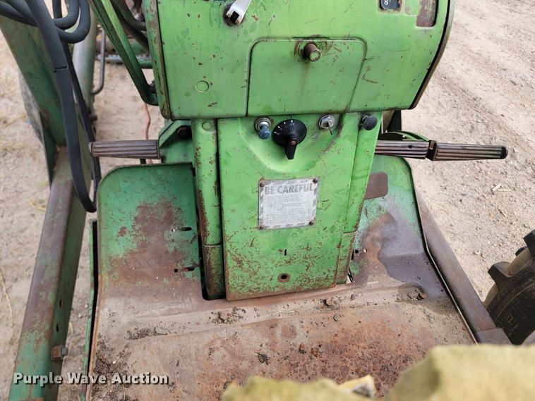 image for item JW9622 1963 John Deere 3010  tractor