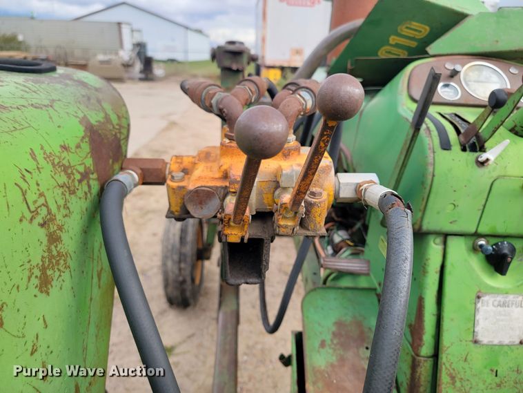 image for item JW9622 1963 John Deere 3010  tractor