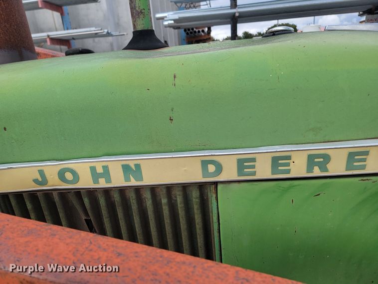 image for item JW9622 1963 John Deere 3010  tractor
