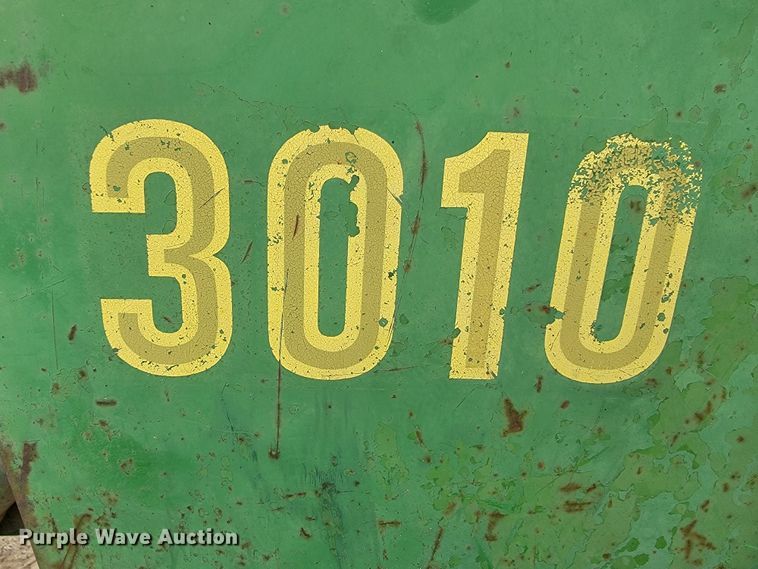 image for item JW9622 1963 John Deere 3010  tractor
