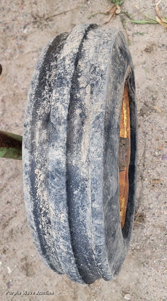 image for item JW9622 1963 John Deere 3010  tractor