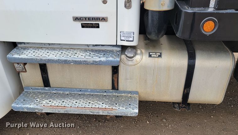 image for item JW9624 2003 Sterling Acterra  flatbed truck