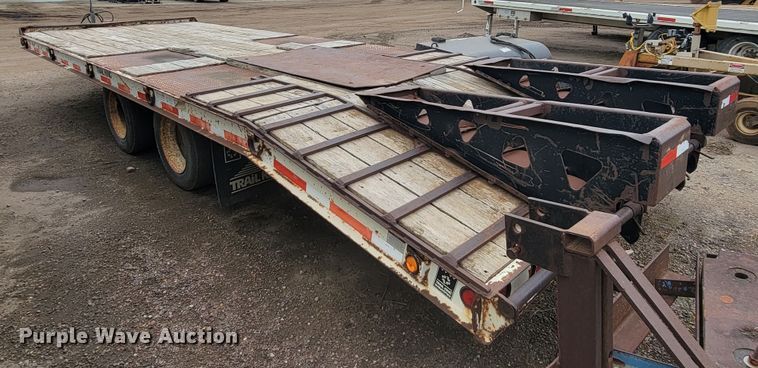 image for item JW9625 2001 Trail King TK 40LP  equipment trailer