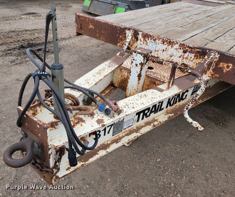 image for item JW9625 2001 Trail King TK 40LP  equipment trailer