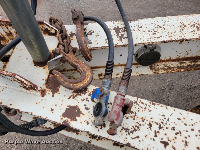 image for item JW9625 2001 Trail King TK 40LP  equipment trailer