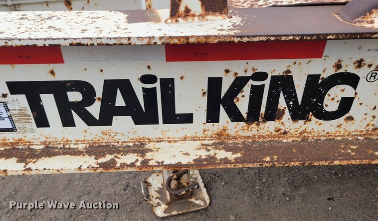 image for item JW9625 2001 Trail King TK 40LP  equipment trailer